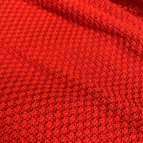 excellent condition knit sweater - Picture 5 of 6